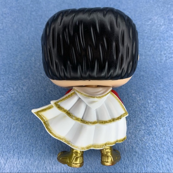Funko POP! Heroes: #260 Shazam - Shazam Vinyl Figure - Picture 5 of 5